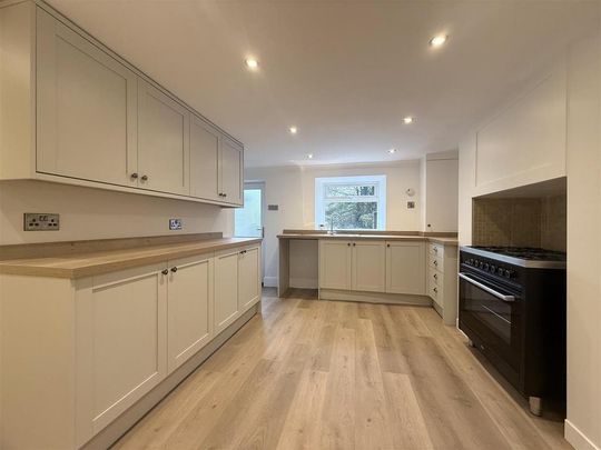 2 bedroom terraced house to rent - Photo 1