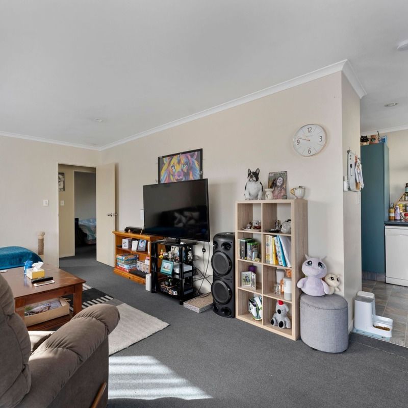 Charming 2-Bedroom - Photo 1