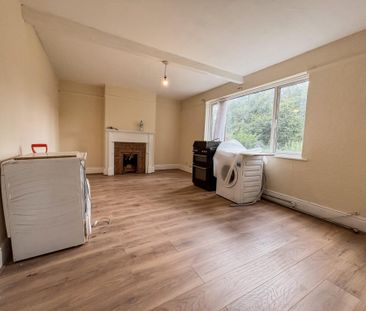 4 Bedroom House To Let - HP13 - Photo 4
