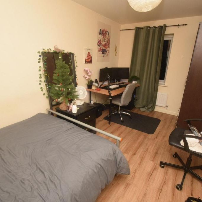 4 bedroom house to rent - Photo 1