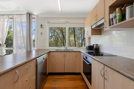 8/10 Playfair Road, Mount Colah NSW 2079 - Townhouse For Rent | Domain - Photo 5