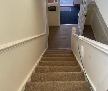 4 bedroom flat to rent - Photo 3