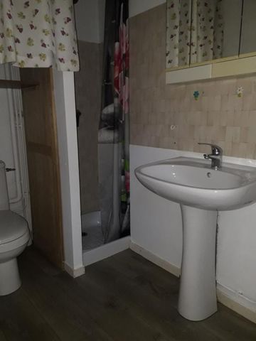 Location Appartement 2 pièces 33m² ROCHEFORT 17300 - Photo 4