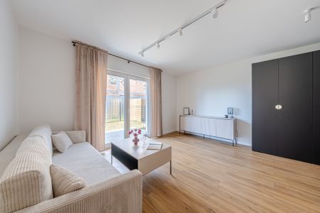 Nowa kawalerka z ogródkiem, miejscem postojowym i komórką lokatorską - Photo 4