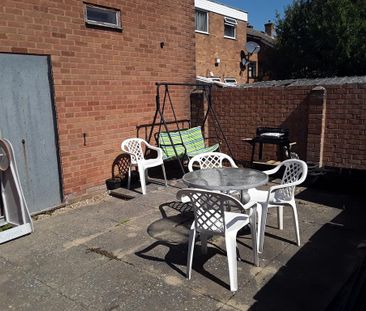 2 bedroom flat to rent - Photo 6