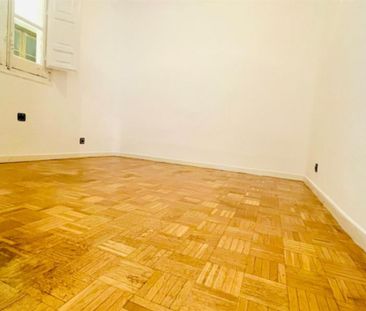 Piso de alquiler en Calle de Monteleón, 42, Trafalgar - Photo 3
