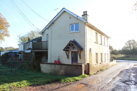 2 bed Cottage - To Let - Photo 5