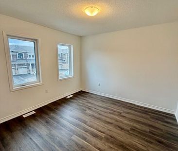 For Lease - 9 Vinewood Crescent, Barrie, Ontario - Photo 5