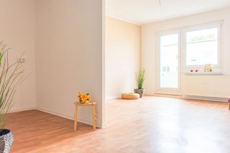 3-Raum-Wohnung mit Einbauküche und Balkon - Foto 4