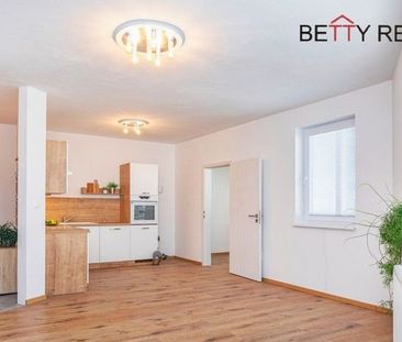 Na PRENÁJOM 2i byt PEZINOK – MUŠKÁTOVÁ – sídlisko Muškát - tehlová ... - Photo 1