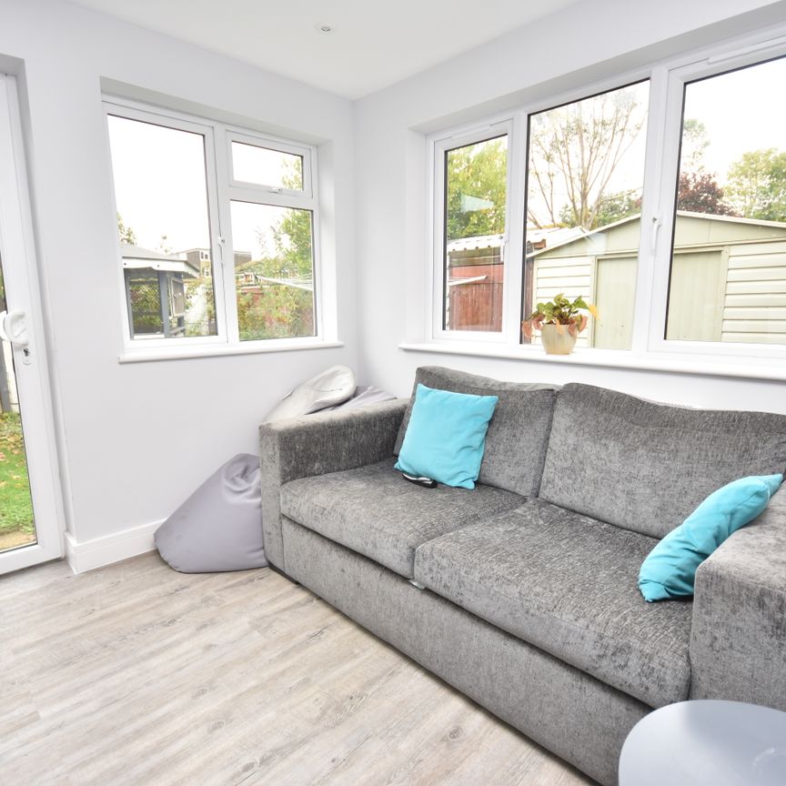 1 bedroom house to rent Chaucer Drive, Aylesbury, Buckinghamshire, HP21 - Photo 1