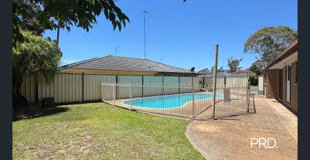 Poolside Paradise on a Peaceful Cul-de-Sac - Photo 2