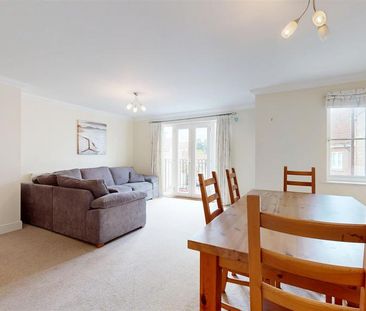 2 bedroom apartment to rent - Photo 4