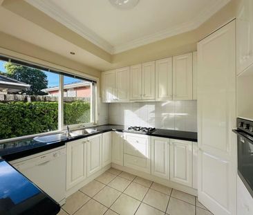 Stylish and Serene in the East Doncaster Secondary Zone - Photo 6