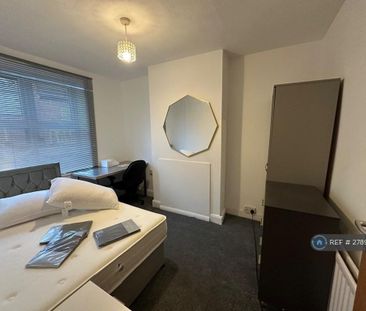 4 bedroom terraced house to rent - Photo 6