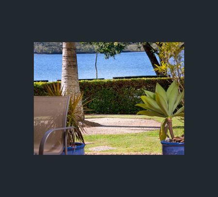 2/105 Bradman Avenue, Maroochydore, Qld 4558 - Photo 3