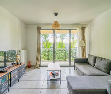Location Appartement 2 pièces 45m² BORDEAUX 33100 - Photo 2