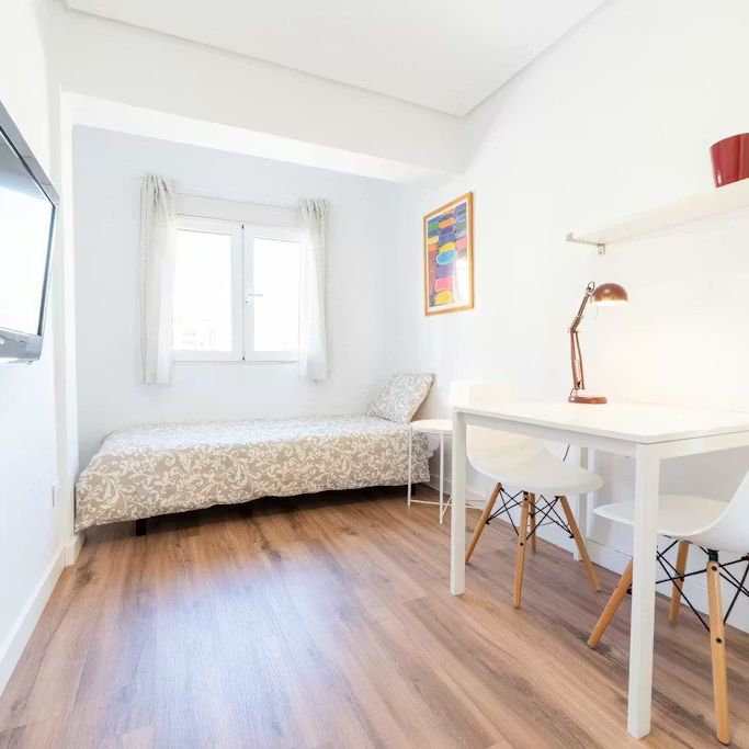 Carrer Alcàsser, Valencia, Valencian Community 46014 - Photo 1