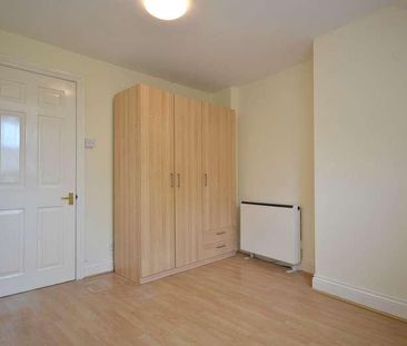 Upton Park, Slough, SL1 - Photo 3