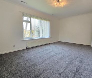 21 Ashburn Rise, Scarborough - Photo 1