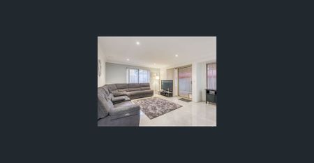 2 Weetman Cove, Cannington, WA 6107 - Photo 4