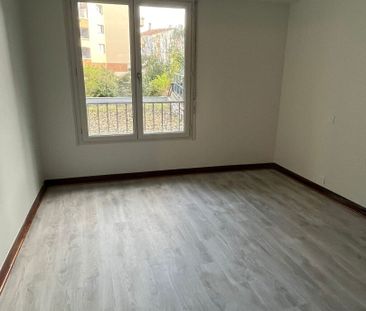 Location Appartement 3 pièces 80m² - Photo 2