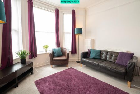 6 bedroom terraced house to rent - Photo 2