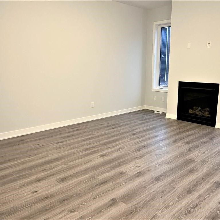 For Lease - 321 Crossway Terrace, Stittsville - Munster - Richmond, Ontario - Photo 1