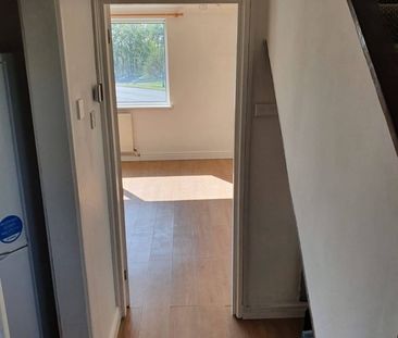 2 Bed Flat, Taranto Road, SO16 - Photo 6