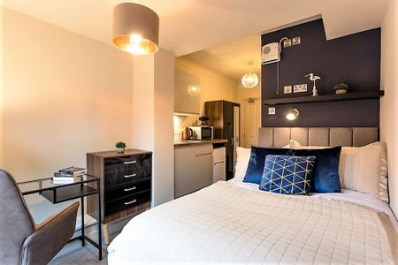 1 bedroom in a house share to rent - Photo 5