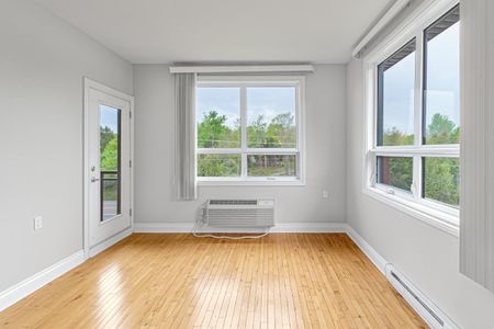 1521 Manotick Station Road - 404 - Photo 2