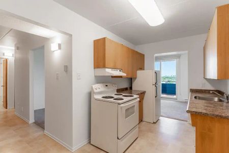 Kenbur Gardens — 1 Bedroom 1 Bath (1Bed1Bath-B) - Photo 4