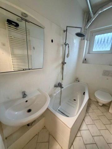 Helle Wohnung mit Balkon in ruhiger Lage – direkt vom Eigentümer - Photo 3