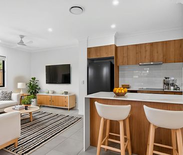 Stylish New Home - River Views, Balcony Retreat & A/C Comfort - Photo 2