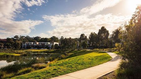 LUXURY ONE BEDROOM APARTMENT - Photo 5