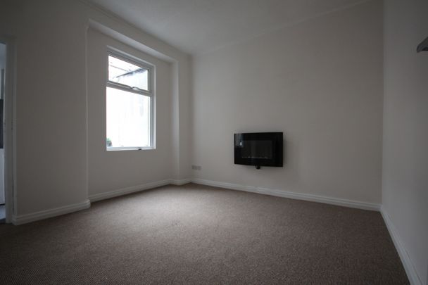 15 Ainsworth Avenue, Belfast, BT13 3EN - Photo 1