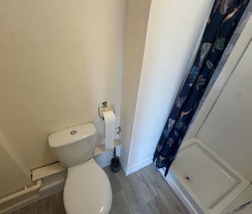 Spies Lane, Halesowen, West Midlands - Photo 3