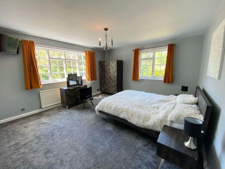 3 bedroom Bungalow To Let Total Size: 1642 SQ FT - Photo 2