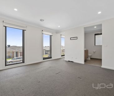 3 BEDROOM DOUBLE STORY FAMILY HOME - Photo 3