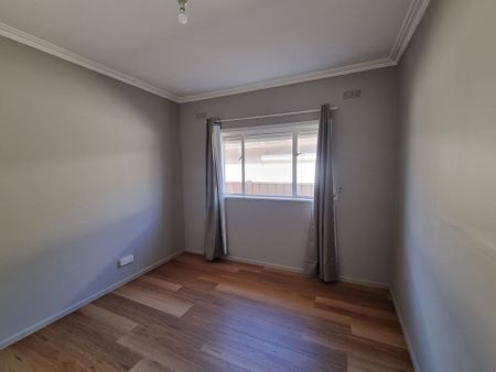 A Fresh New Look! - Photo 2