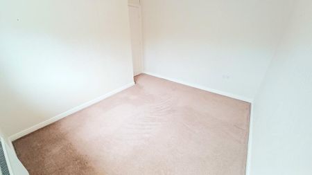 3 bedroom detached house to rent - Photo 5