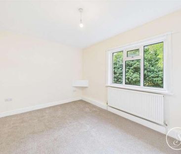 Newlaithes Road, Horsforth, Leeds, LS18 - Photo 4