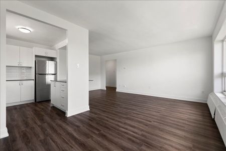 For Lease - 10 Garfella Drive Unit# 419, Toronto, Ontario - Photo 2