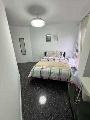 Carrer de Juan de Garay, Valencia, Valencian Community 46017 - Photo 1