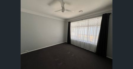 42 Alexander Ave, Moe, Vic 3825 - Photo 5