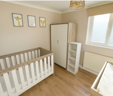 3 bedroom semi-detached house to rent - Photo 3