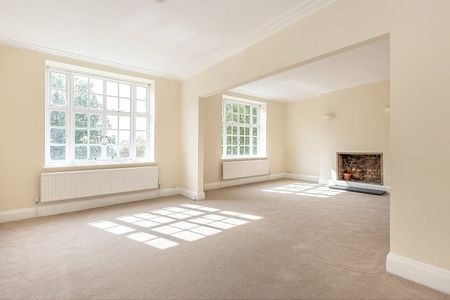 3 bedroom apartment to rent - Photo 2