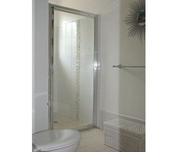 2 Brm townhouse – So Close to Town You'll Forget Where You Parked - Photo 5