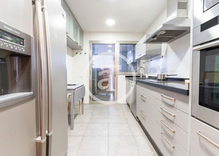 Piso de alquiler en Calle de Dulce Chacón, 33, Virgen del Cortijo - Manoteras - Photo 3