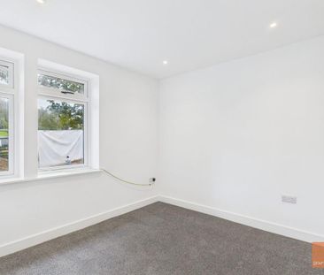 3 bedroom apartment to rent - Photo 4